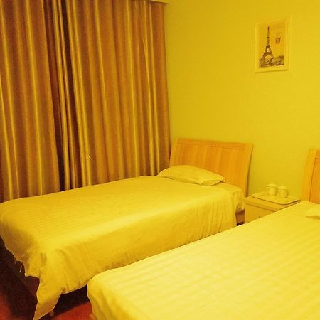 798 International Youth Hostel Цзинань Экстерьер фото