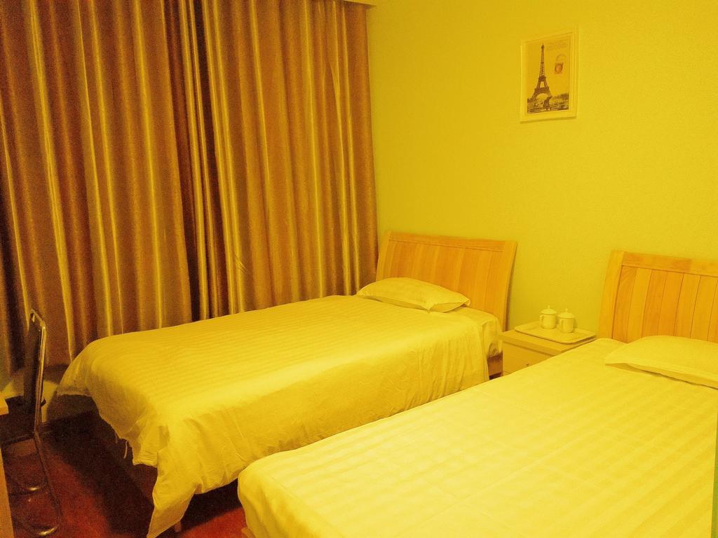 798 International Youth Hostel Цзинань Экстерьер фото